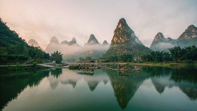 Guilin Travel Guide 2026: Li River Cruises, Longji Rice Terraces and a Three-Base Route