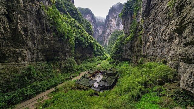 Chongqing 5 Days · A Journey Through Time