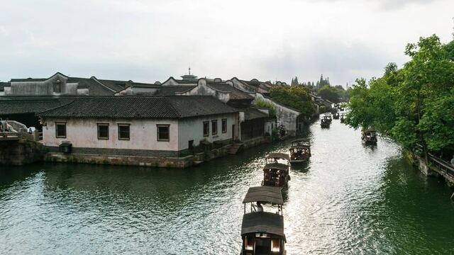 Jiangnan by the Water · Shanghai–Suzhou–Hangzhou 7 Days 6 Nights