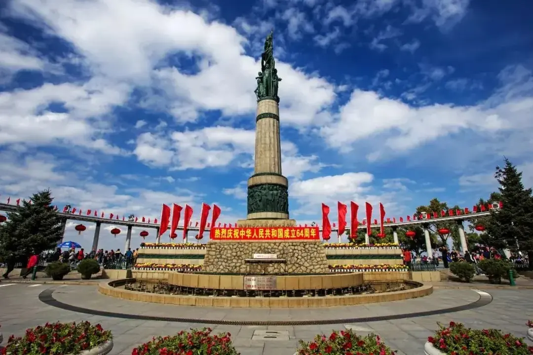 Songhua River and Flood Control Monument