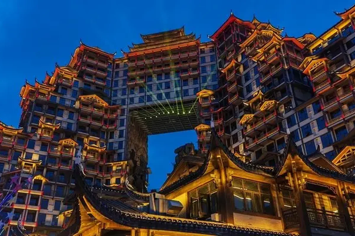 Chengdu → Zhangjiajie | 72 Wonder Towers