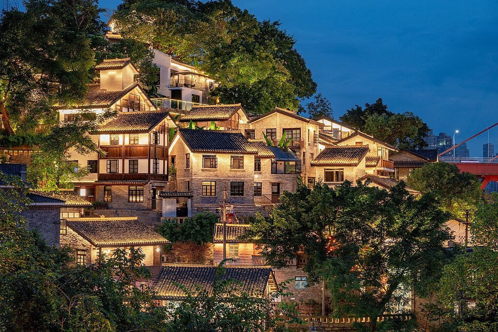 Underground expedition (Zhangguan Water Cave) → Guanghuan Garden City → Longmenhao → Xiahaoli → city hotel