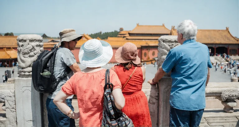 Lift the veil on the hidden life of China's imperial court