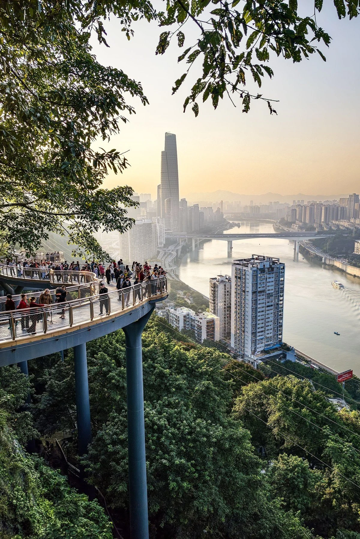 Kansheng Tower — a 360-degree panorama from the peak of the Mountain City