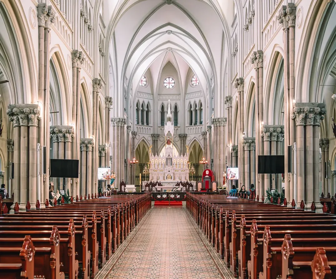 Xujiahui Cathedral — the greatest church of the Far East, core landmark of Xujiahui