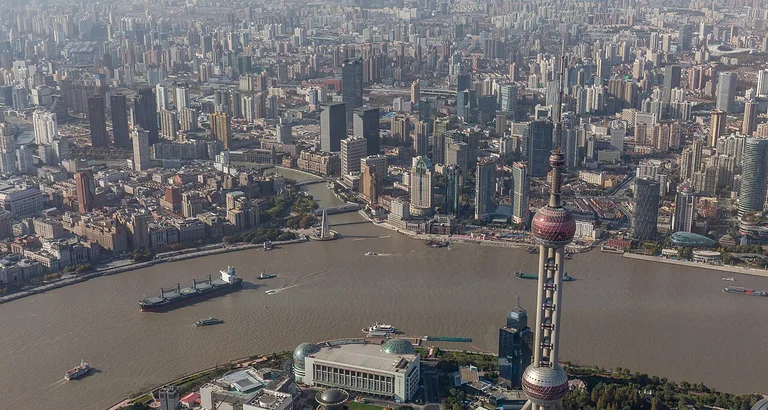 Travel through time to the Bund's legendary landmarks