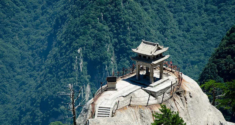 Enjoy Mount Hua the easy way