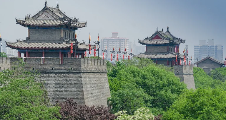 Stroll the ancient city wall