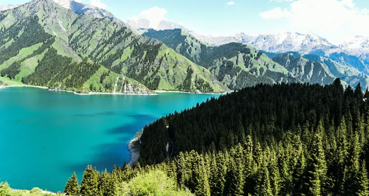 Fall for the colours of Heavenly Lake, Tianchi
