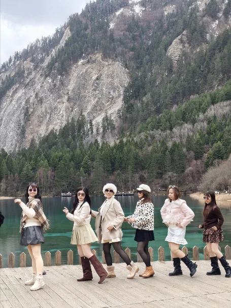 Jiuzhaigou · into an earthly paradise