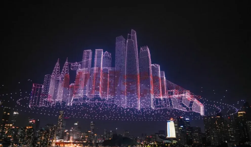 A city painted in the sky — Chongqing's most romantic way to open the night
