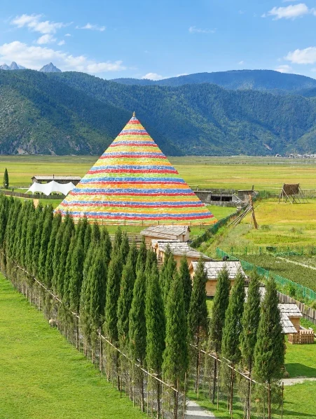 A deep encounter with Tibetan culture