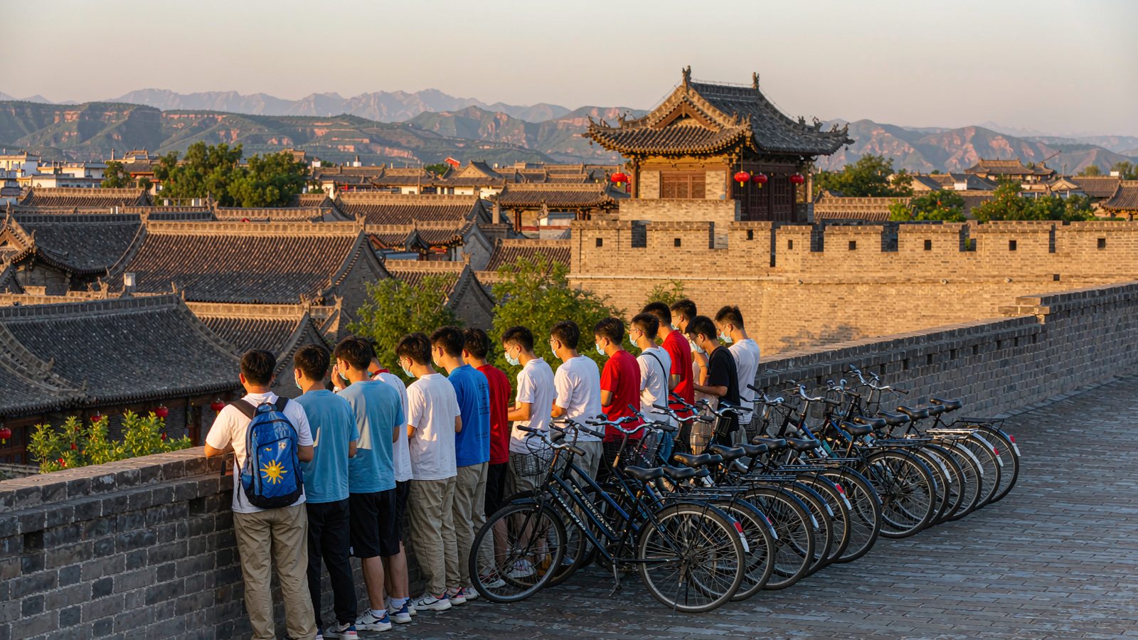 Student Travel in China: 2026 Rail Fare Rules and the Best Hands-On Activities by City