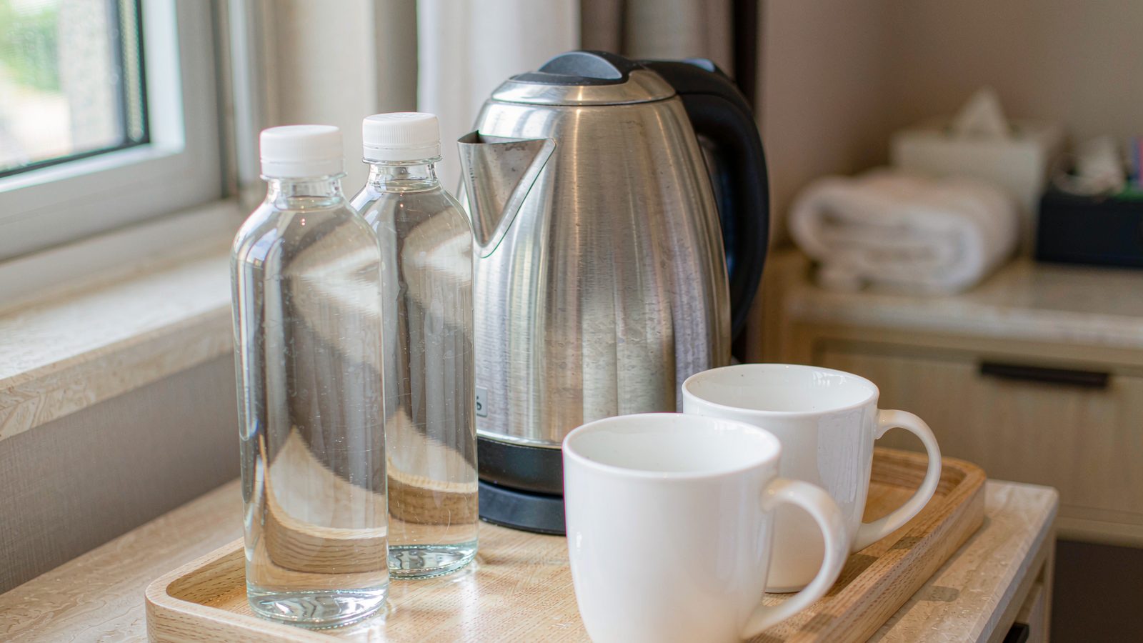 Drinking Water in Chinese Hotels: Is Tap Water Safe, and How to Use the Kettle