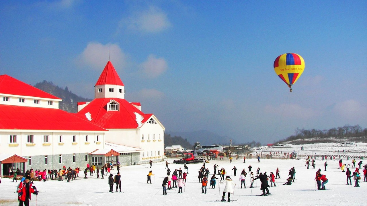 Serene Western Sichuan · Private 6 Days 5 Nights