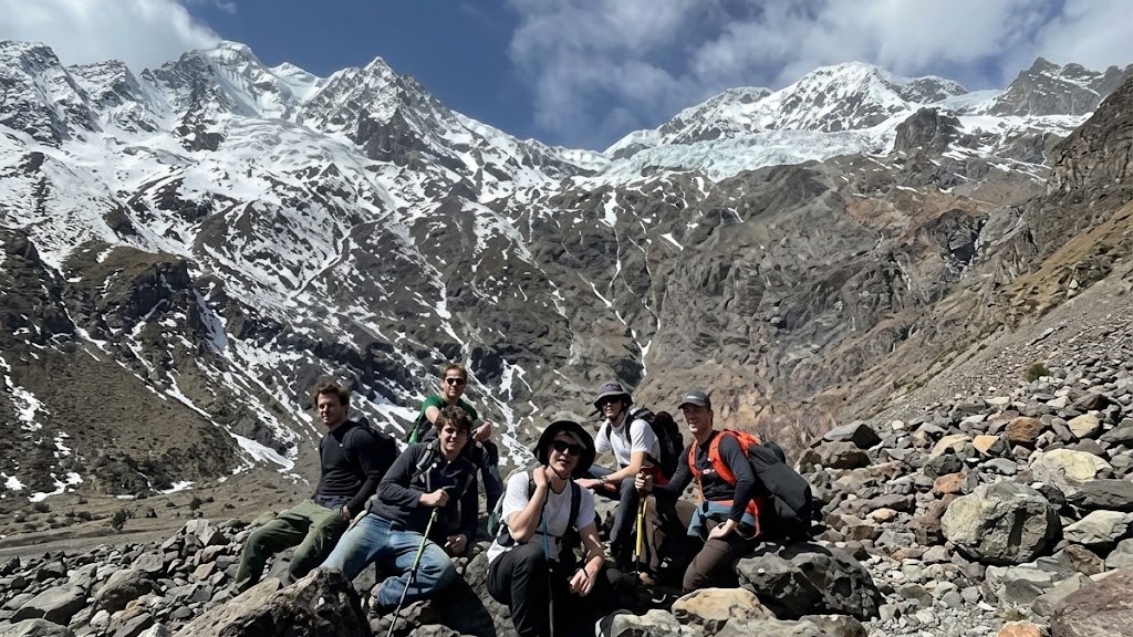 Kunming-Dali-Lijiang-Shangri-La-Lugu Lake · Yunnan Northwest Grand Loop 10 Days 9 Nights (Erhai Lake + Lugu Lake + Jade Dragon Snow Mountain + Tiger Leaping Gorge + Songzanlin Monastery + Shaxi Old Town)